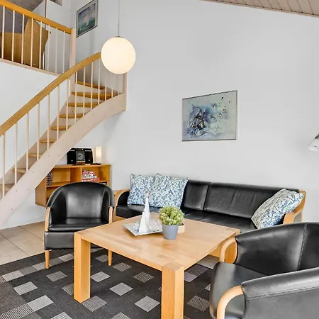 Semesterbostad Awesome In