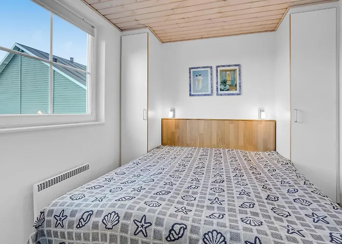 Awesome In Norre Nebel